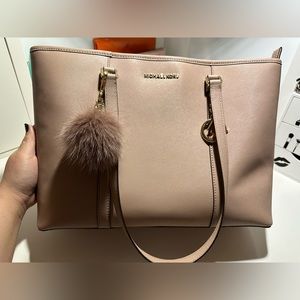 Michael Kors Women's Sady Carryall Shoulder Bag